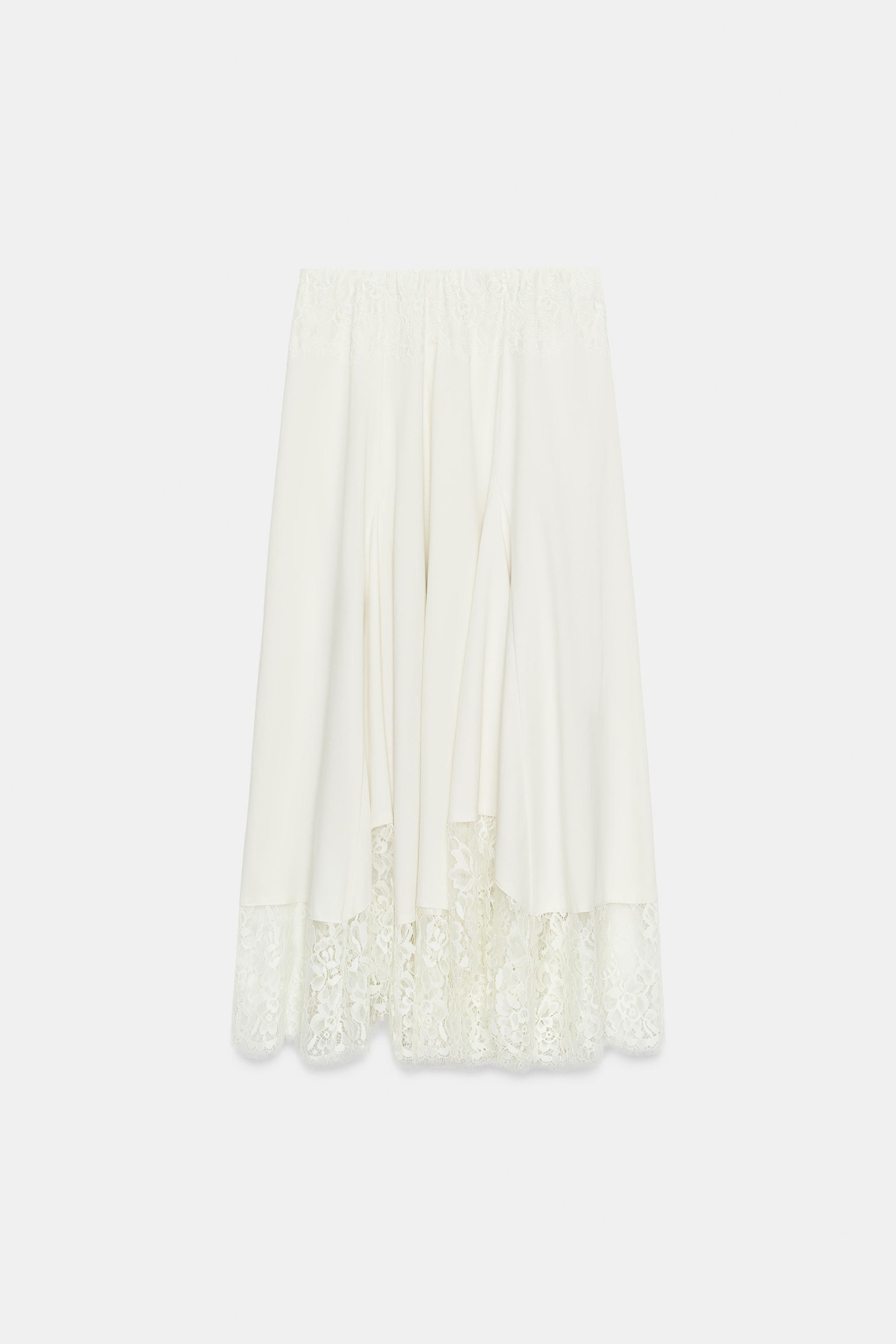 VOLUMINOUS LACE MIDI SKIRT